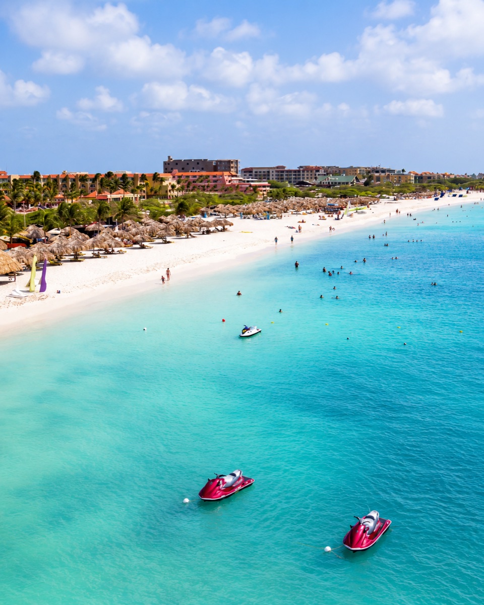 Turquoise beach with jet skis in Aruba